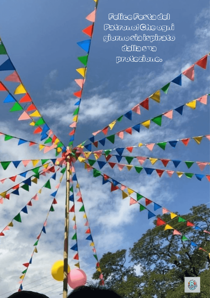 Bandiere in una scena celebrativa durante la Festa Patronale, a simboleggiare protezione e gioia per la comunità